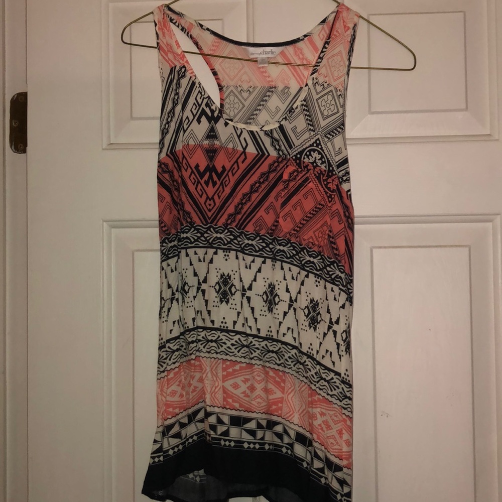 Patterned tank top.